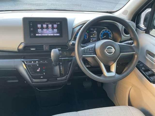 デイズ Ｘ　ディスプレイオーディオ　標識検知機能　ペダル踏み間違い防止　横滑り防止装置　プライバシーガラス　前後センサー　アイドリングストップ　ＥＴＣ　インテリキー　オートエアコン（3枚目）