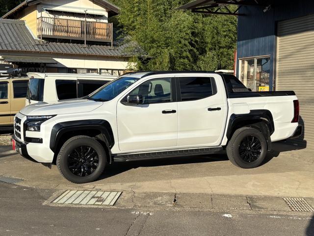 トライトン GSR 4WDディーゼルターボ純正ナビ/TV 360°カメラ レーダークルーズ レザーS ドラレコ Pシート シートH ハンドルヒーター eアシスト ユーザー買取 ディーラー保証書 メンテナンスノートETC(10枚目)