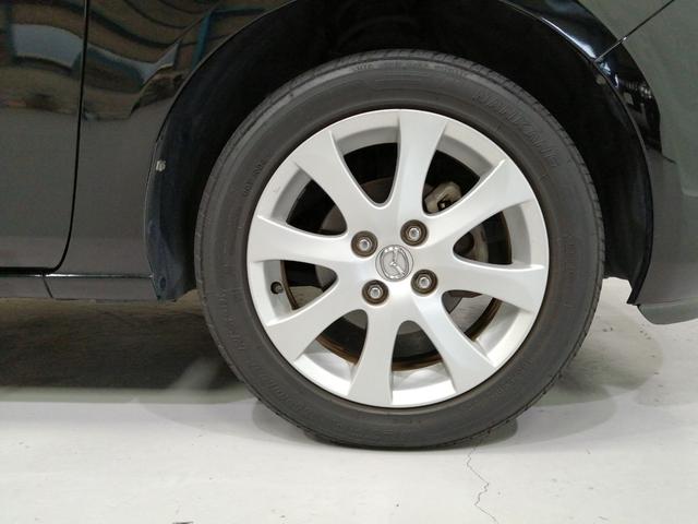 デミオ 13C 5速マニュアル 禁煙車 ドライビングコンフォートパッケージ スマートキー ディスチャージライト イモビライザー 本革巻ステアリング ETC プライバシーガラス 純正15インチアルミ(40枚目)