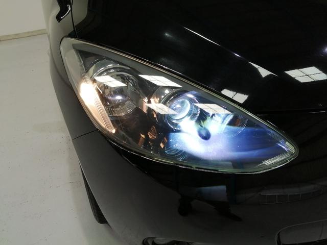 デミオ 13C 5速マニュアル 禁煙車 ドライビングコンフォートパッケージ スマートキー ディスチャージライト イモビライザー 本革巻ステアリング ETC プライバシーガラス 純正15インチアルミ(46枚目)