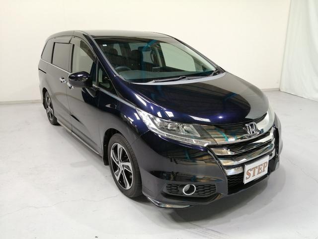 オデッセイ アブソルート　１オーナー車　スマートキー２個　純正インターナビ　リアフリップダウンモニター　地デジバックカメラ　衝突防止ブレーキシステム　クルーズコントロール　プッシュスタート　ＥＴＣ　純正１７インチアルミ　記録簿（7枚目）