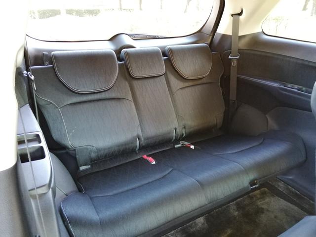 オデッセイ アブソルート　１オーナー車　スマートキー２個　純正インターナビ　リアフリップダウンモニター　地デジバックカメラ　衝突防止ブレーキシステム　クルーズコントロール　プッシュスタート　ＥＴＣ　純正１７インチアルミ　記録簿（31枚目）