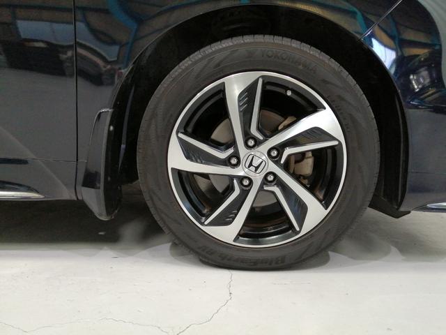 オデッセイ アブソルート　１オーナー車　スマートキー２個　純正インターナビ　リアフリップダウンモニター　地デジバックカメラ　衝突防止ブレーキシステム　クルーズコントロール　プッシュスタート　ＥＴＣ　純正１７インチアルミ　記録簿（42枚目）