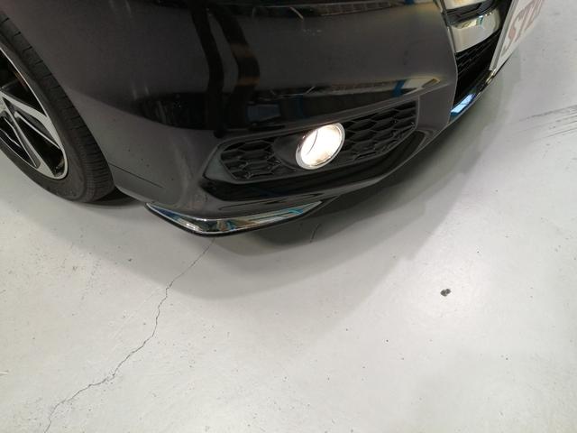 オデッセイ アブソルート　１オーナー車　スマートキー２個　純正インターナビ　リアフリップダウンモニター　地デジバックカメラ　衝突防止ブレーキシステム　クルーズコントロール　プッシュスタート　ＥＴＣ　純正１７インチアルミ　記録簿（52枚目）