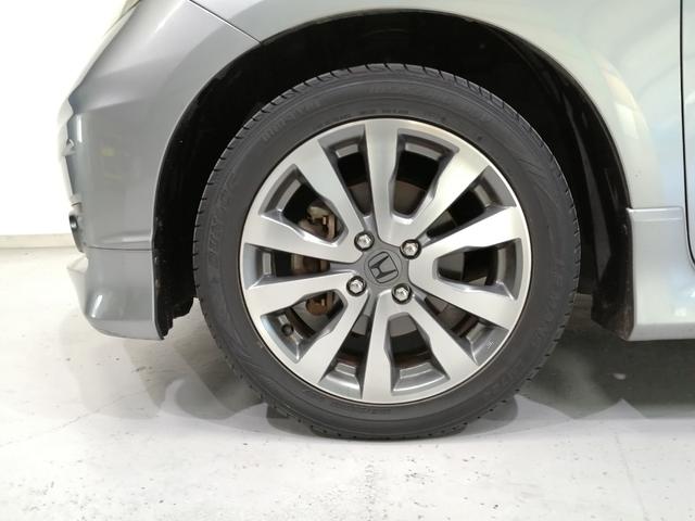 フィット ＲＳ・１０ｔｈアニバーサリー　後期型　６速マニュアル　１オーナー車　ＨＩＤ　オートエアコン　ＥＴＣ　純正アルミ（53枚目）