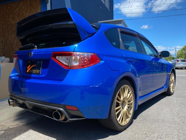 インプレッサ ＷＲＸ　ＳＴｉ　ＨＫＳマフラー　Ｓｔｉリアアンダースポイラー　社外リアスポイラー　社外フロントバンパー　純正ビッグキャリパー　純正レカロシート　Ｄｅｆｉブーストメーター　ＣＵＳＣＯロアアームバー　ＢＢＳ１８インチＡＷ（28枚目）