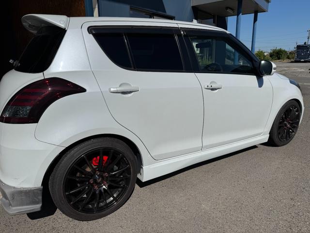 スイフトスポーツ ベースグレード TEIN車高調 WedsSportホイール RossoModelloマフラー スロットルコントローラー 社外エアクリーナー 社外テールランプ(15枚目)
