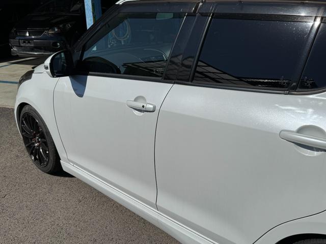 スイフトスポーツ ベースグレード TEIN車高調 WedsSportホイール RossoModelloマフラー スロットルコントローラー 社外エアクリーナー 社外テールランプ(22枚目)