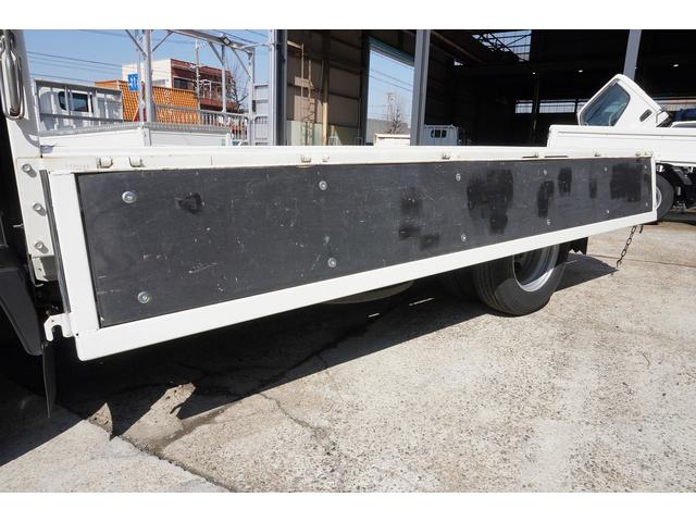 フルフラットロー 積載2t ETC 左電動格納ミラー ASR Wタイヤ 走行距離23037Km アイドリングストップ 荷台内寸3105mm/1605mm/375mm 荷台高860mm 車両総重量4325kg(15枚目)