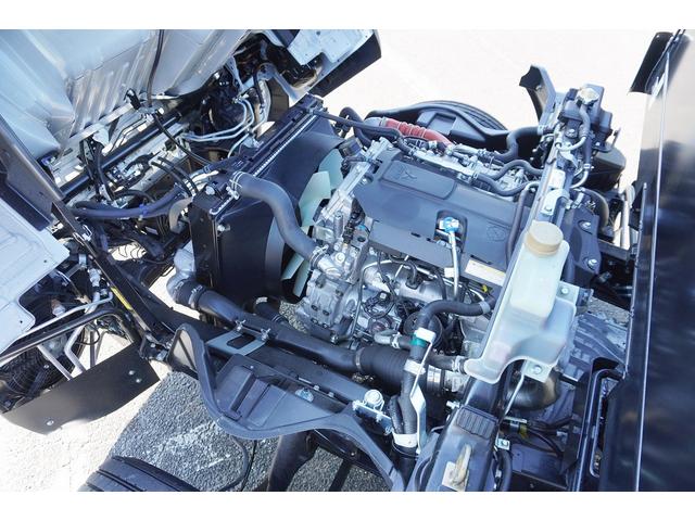 ３．０５ｔ　積載車　セーフティーローダー　ユニック　ラジコン　３ｔ　ＮＥＯ５　ＵＣ－３５ＮＥＲＳ　電動開閉ゲート　ウィンチ　左右開閉アオリ　坂道発進補助　横滑り防止　衝突軽減ブレーキ　レーンアシスト　荷台内寸６０７／２０６／１０荷台高９５　車両総重量７４５５ｋｇ(32枚目)