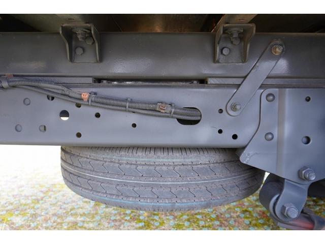 アトラストラック １．３ｔ　アルミバン　スーパーロー　左スライドドア　１．３ｔ積載　アルミバン　低床　ラッシングレール１段　アルミバン　坂道発進補助　ＥＴＣ　ナビ　テレビ　バックカメラ　集中ロック　荷台内寸３３９／１６８／１１７　荷台高７５　車両総重量３６４５ｋｇ（50枚目）