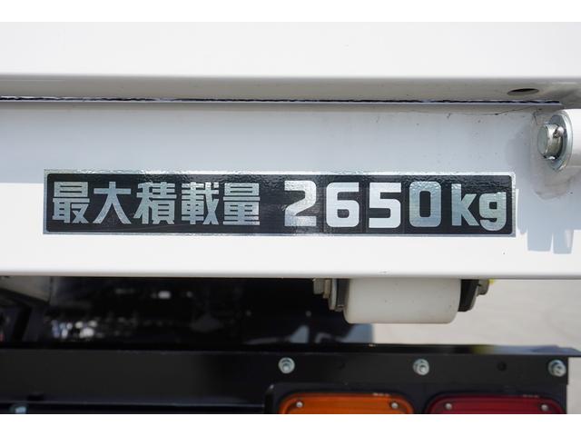 ファイター ２．６５ｔ積載　積載車　セーフティーローダー　タダノ製　ラジコン　メッキフェイス　衝突軽減ブレーキ　レーンアシスト　クルーズコントロール　電格ミラー　電動開閉ゲート　キーレス　荷台内寸６２９／２１７／１３　荷台高１０１　車両総重量７９７０ｋｇ（19枚目）