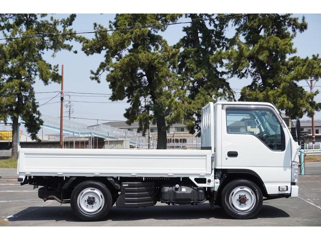 １．５ｔ　平ボディ　フルワイドロー　４ＷＤ　Ｓタイヤ　全低床　切替式　４ＷＤ　Ｓタイヤ　Ｗエアバック　電動格納ミラー　坂道発進補助　アイドリングストップ　エコモード　ＥＴＣ　集中ロック　荷台内寸３１０／１５９／３７　荷台高７８　車両総重量３９５５ｋｇ(10枚目)