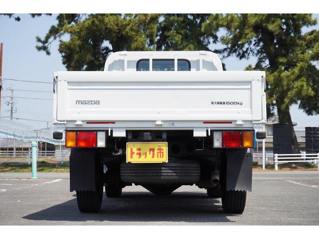 １．５ｔ　平ボディ　フルワイドロー　４ＷＤ　Ｓタイヤ　全低床　切替式　４ＷＤ　Ｓタイヤ　Ｗエアバック　電動格納ミラー　坂道発進補助　アイドリングストップ　エコモード　ＥＴＣ　集中ロック　荷台内寸３１０／１５９／３７　荷台高７８　車両総重量３９５５ｋｇ(11枚目)