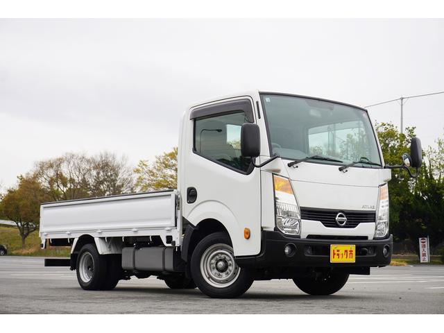 アトラストラック １．５ｔ　平ボディ　スーパーロー　Ｗタイヤ　低床　坂道発進補助　電動格納ミラー　ＥＴＣ　集中ロック　キーレス　オーバーヘッドコンソール　フォグランプ　荷台内寸３１０／１６１／３８　荷台高７４　車両総重量３３０５ｋｇ　普通免許運転可（9枚目）