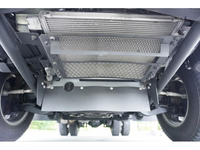 アトラストラック １．５５ｔ　平ボディ　フルフラットロー　４ＷＤ　Ｗタイヤ　全低床　横滑り防止　レーダーブレーキ　車線逸脱防止　誤発進抑制　両側電格ミラー　ミラーヒーター　アイドリングストップ　集中ロック　荷台内寸３１０／１５９／３８　荷台高８９　車両総重量４２３５ｋｇ（6枚目）