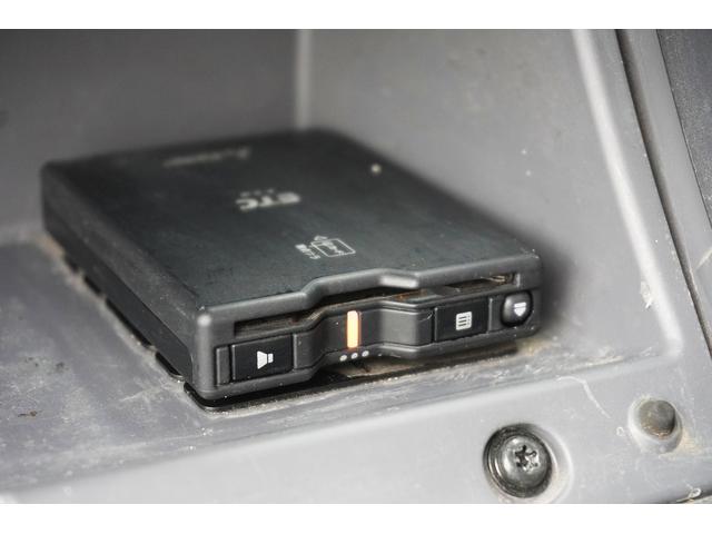 アトラストラック １．５５ｔ　Ｗキャブ　平ボディ　スーパーロー　Ｗタイヤ　１．５５ｔ　低床　坂道発進補助　横滑り防止　電格ミラー　アイドリングストップ　ＥＴＣ　エコモード　集中ロック　キーレス　フォグランプ　荷台内寸２０７／１６１／３７　荷台高８２　車両総重量４１３０ｋｇ（39枚目）