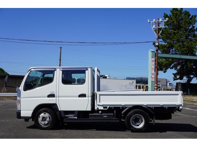 キャンター ２ｔ　Ｗキャブ　４ＷＤ　フルフラットロー　Ｗタイヤ　２ｔ積載　Ｗキャブ　セミロング　４ＷＤ　全低床　リアヒーター　電動格納ミラー　ＥＴＣ　荷台板張り　荷台内寸２５０／１６０／３８　荷台高８９　車両総重量４９４０ｋｇ（12枚目）