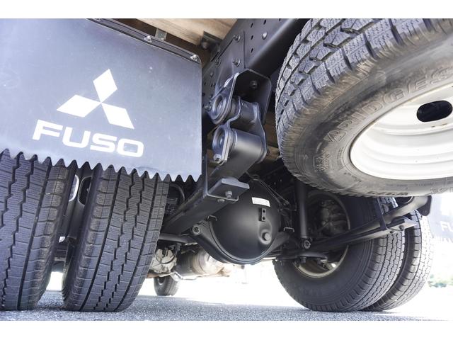 キャンター ２ｔ　Ｗキャブ　４ＷＤ　フルフラットロー　Ｗタイヤ　２ｔ積載　Ｗキャブ　セミロング　４ＷＤ　全低床　リアヒーター　電動格納ミラー　ＥＴＣ　荷台板張り　荷台内寸２５０／１６０／３８　荷台高８９　車両総重量４９４０ｋｇ（40枚目）