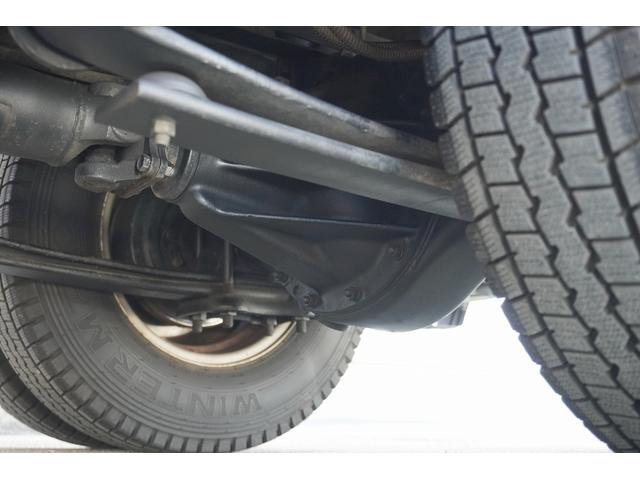 キャンター ２ｔ　Ｗキャブ　４ＷＤ　フルフラットロー　Ｗタイヤ　２ｔ積載　Ｗキャブ　セミロング　４ＷＤ　全低床　リアヒーター　電動格納ミラー　ＥＴＣ　荷台板張り　荷台内寸２５０／１６０／３８　荷台高８９　車両総重量４９４０ｋｇ（52枚目）
