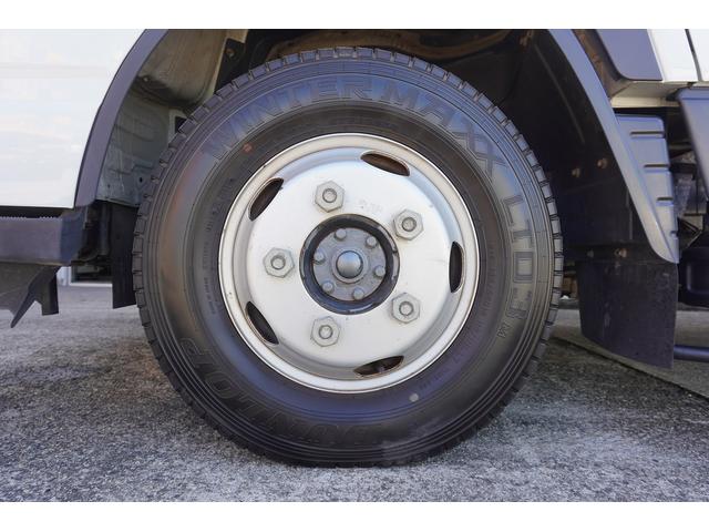 キャンター ２ｔ　Ｗキャブ　４ＷＤ　フルフラットロー　Ｗタイヤ　２ｔ積載　Ｗキャブ　セミロング　４ＷＤ　全低床　リアヒーター　電動格納ミラー　ＥＴＣ　荷台板張り　荷台内寸２５０／１６０／３８　荷台高８９　車両総重量４９４０ｋｇ（72枚目）