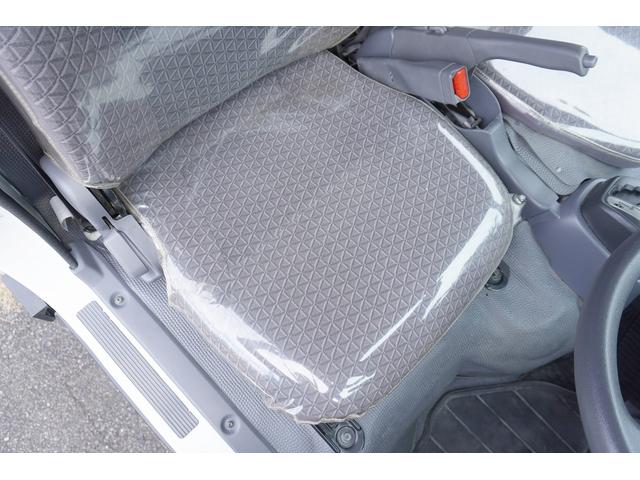 エルフトラック 2t Wキャブ フルフラットロー Wタイヤ 全低床 Rヒーター&クーラー 横滑り防止 車線逸脱防止 レーダーブレーキ 誤発進抑制装置 左電格ミラー ETC エコモード 集中ロック 荷台内寸207/161/38 荷台高85 車両総重量4790kg(62枚目)