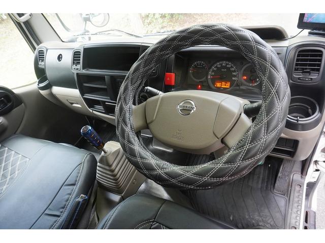 アトラストラック １．２５ｔ　Ｗキャブ　スーパーロー　キャンピング仕様　１．２５ｔ積載　キャンピング仕様　低床　Ｗタイヤ　坂道発進補助　左電格ミラー　ＥＴＣ　Ｂカメラ＆モニター　集中ロック　荷台内寸２０９／１６１／３８　荷台高７４　車両総重量３３２０ｋｇ　４ナンバー（3枚目）