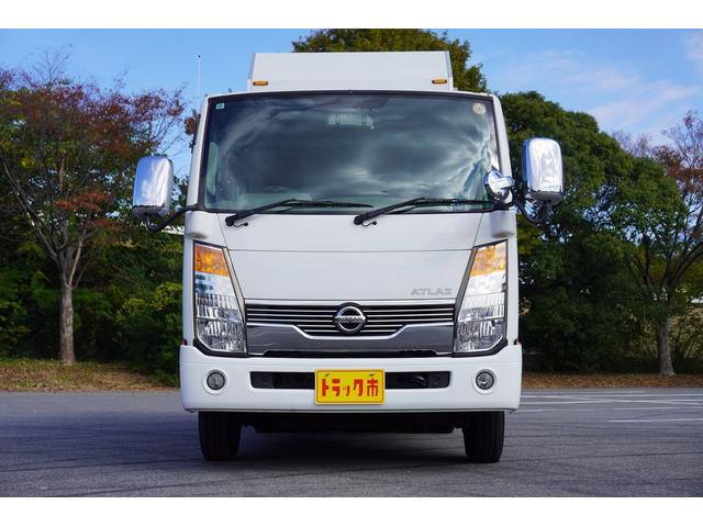 アトラストラック １．２５ｔ　Ｗキャブ　スーパーロー　キャンピング仕様　１．２５ｔ積載　キャンピング仕様　低床　Ｗタイヤ　坂道発進補助　左電格ミラー　ＥＴＣ　Ｂカメラ＆モニター　集中ロック　荷台内寸２０９／１６１／３８　荷台高７４　車両総重量３３２０ｋｇ　４ナンバー（6枚目）