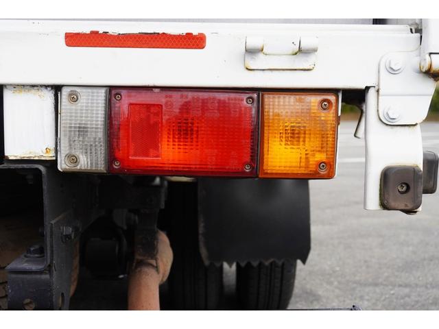 アトラストラック １．２５ｔ　Ｗキャブ　スーパーロー　キャンピング仕様　１．２５ｔ積載　キャンピング仕様　低床　Ｗタイヤ　坂道発進補助　左電格ミラー　ＥＴＣ　Ｂカメラ＆モニター　集中ロック　荷台内寸２０９／１６１／３８　荷台高７４　車両総重量３３２０ｋｇ　４ナンバー（14枚目）