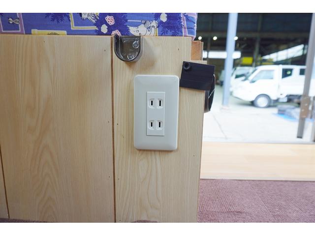 アトラストラック １．２５ｔ　Ｗキャブ　スーパーロー　キャンピング仕様　１．２５ｔ積載　キャンピング仕様　低床　Ｗタイヤ　坂道発進補助　左電格ミラー　ＥＴＣ　Ｂカメラ＆モニター　集中ロック　荷台内寸２０９／１６１／３８　荷台高７４　車両総重量３３２０ｋｇ　４ナンバー（45枚目）