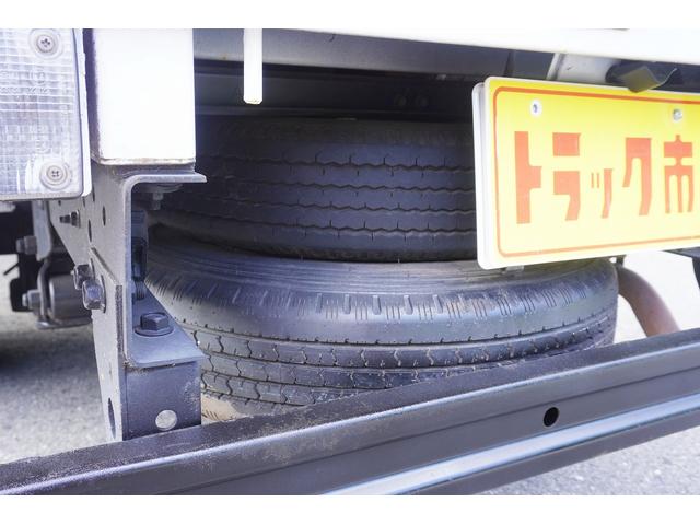 アトラストラック １．２５ｔ　Ｗキャブ　スーパーロー　キャンピング仕様　１．２５ｔ積載　キャンピング仕様　低床　Ｗタイヤ　坂道発進補助　左電格ミラー　ＥＴＣ　Ｂカメラ＆モニター　集中ロック　荷台内寸２０９／１６１／３８　荷台高７４　車両総重量３３２０ｋｇ　４ナンバー（80枚目）