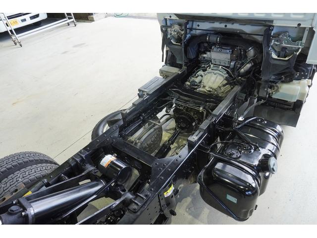 エルフトラック 2t ダンプ 強化 フルフラットロー 2t積 強化ダンプ 全低床 極東開発 DD02-31 坂道発進補助 横滑り防止 集中ロック 左電動格納ミラー エコモード キーレスキー 荷台内寸304/159/32 荷台高85 車両総重量4885kg(49枚目)