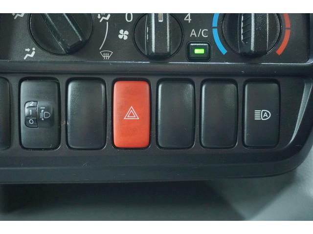 ダイナトラック 1.25t 平ボディ ジャストロー Wタイヤ 1.25t 平ボディ 低床 Wタイヤ 横滑り防止 レーダーブレーキ 車線逸脱防止 ナビ ETC 電格ミラー 集中ロック 荷台内寸309/160/38 荷台高72 車両総重量3065kg 普通免許運転可(33枚目)