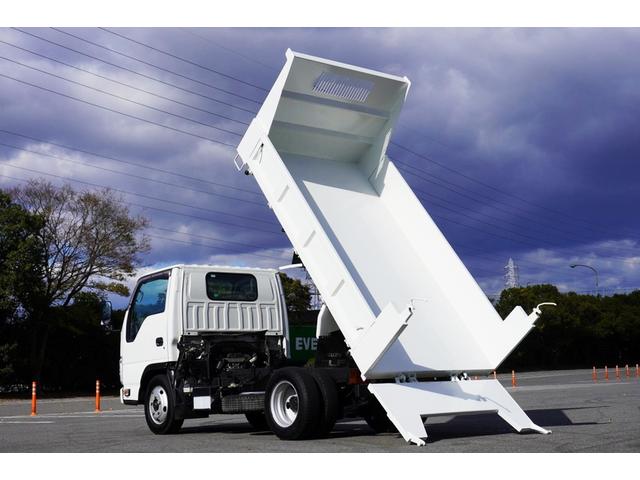 エルフトラック 3t ダンプ 強化 フルフラットロー 中間ピン 全低床 中間ピン 坂道発進補助 横滑り防止 左電動格納ミラー ETC 集中ロック エコモード アイドルアップ 極東開発 DD02-31 荷台内寸305/159/37 荷台高85 車両総重量6205kg(30枚目)