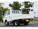 １．５５ｔ　Ｗキャブ　平ボディ　スーパーロー　Ｗタイヤ　１．５５ｔ　低床　坂道発進補助　横滑り防止　電格ミラー　アイドリングストップ　ＥＴＣ　エコモード　集中ロック　キーレス　フォグランプ　荷台内寸２０７／１６１／３７　荷台高８２　車両総重量４１３０ｋｇ（12枚目）