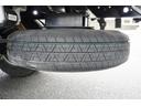１．５５ｔ　Ｗキャブ　平ボディ　スーパーロー　Ｗタイヤ　１．５５ｔ　低床　坂道発進補助　横滑り防止　電格ミラー　アイドリングストップ　ＥＴＣ　エコモード　集中ロック　キーレス　フォグランプ　荷台内寸２０７／１６１／３７　荷台高８２　車両総重量４１３０ｋｇ（46枚目）
