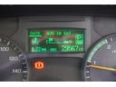 ２ｔ　Ｗキャブ　４ＷＤ　フルフラットロー　Ｗタイヤ　２ｔ積載　Ｗキャブ　セミロング　４ＷＤ　全低床　リアヒーター　電動格納ミラー　ＥＴＣ　荷台板張り　荷台内寸２５０／１６０／３８　荷台高８９　車両総重量４９４０ｋｇ（26枚目）