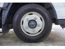 ２ｔ　Ｗキャブ　４ＷＤ　フルフラットロー　Ｗタイヤ　２ｔ積載　Ｗキャブ　セミロング　４ＷＤ　全低床　リアヒーター　電動格納ミラー　ＥＴＣ　荷台板張り　荷台内寸２５０／１６０／３８　荷台高８９　車両総重量４９４０ｋｇ（71枚目）