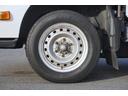 １．２５ｔ　平ボディ　フルジャストロー　４ＷＤ　１．２５ｔ積載　平ボディ　全低床　４ＷＤ　シングルタイヤ　アイドルアップ　集中ロック　荷台板張り　荷台内寸３１０／１５９／３６　荷台高８４　車両総重量３２８５ｋｇ　ＡＴ限定普通免許運転可（65枚目）