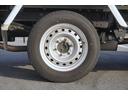 １．２５ｔ　平ボディ　フルジャストロー　４ＷＤ　１．２５ｔ積載　平ボディ　全低床　４ＷＤ　シングルタイヤ　アイドルアップ　集中ロック　荷台板張り　荷台内寸３１０／１５９／３６　荷台高８４　車両総重量３２８５ｋｇ　ＡＴ限定普通免許運転可（68枚目）