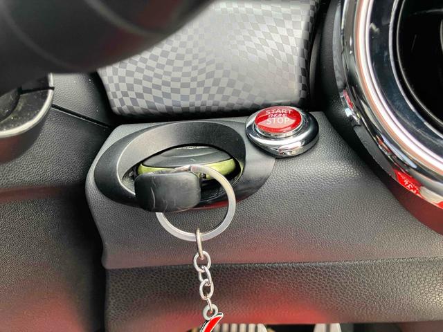 ＭＩＮＩ クーパーＳ　クラブマン　ドライブレコーダー　バックカメラ　ナビ　アルミホイール　キーレスエントリー　ＡＴ　ＡＢＳ　ＥＳＣ　エアコン　パワーステアリング　パワーウィンドウ（10枚目）