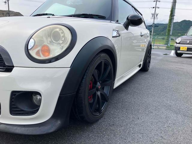ＭＩＮＩ クーパーＳ　クラブマン　ドライブレコーダー　バックカメラ　ナビ　アルミホイール　キーレスエントリー　ＡＴ　ＡＢＳ　ＥＳＣ　エアコン　パワーステアリング　パワーウィンドウ（33枚目）