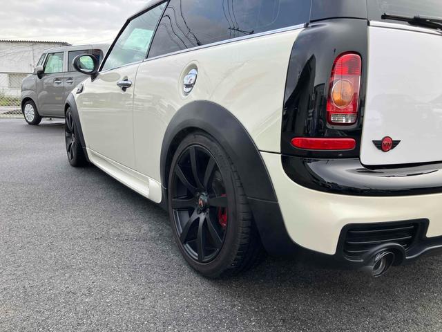 ＭＩＮＩ クーパーＳ　クラブマン　ドライブレコーダー　バックカメラ　ナビ　アルミホイール　キーレスエントリー　ＡＴ　ＡＢＳ　ＥＳＣ　エアコン　パワーステアリング　パワーウィンドウ（40枚目）