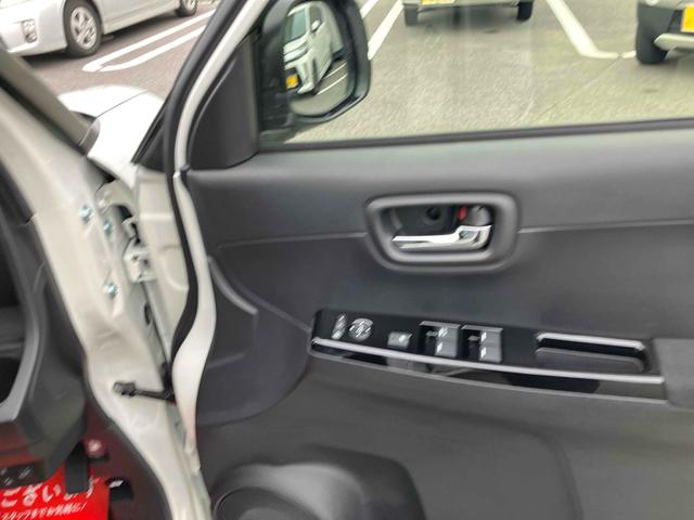 N-ONE RS クリアランスソナー レーンアシスト 衝突被害軽減システム スマートキー 電動格納ミラー CVT ESC USB アルミホイール エアコン パワーウィンドウ(49枚目)