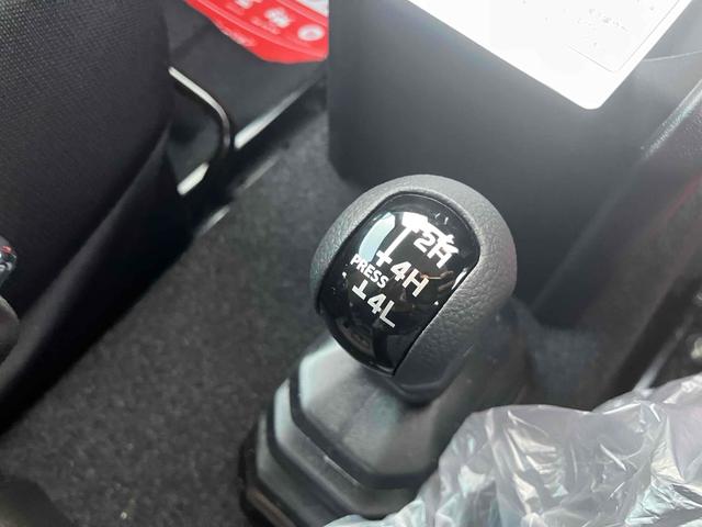 ジムニー XC 4WD クリアランスソナー オートクルーズコントロール レーンアシスト 衝突被害軽減システム LEDヘッドランプ ヘッドライトウォッシャー スマートキー アイドリングストップ 電動格納ミラー(10枚目)