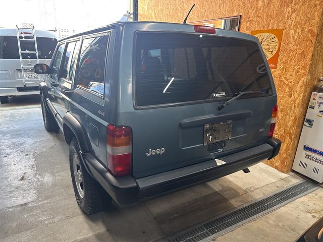 ジープ・チェロキー スポーツ ディーラー車 天張り新品張替済 室内リフレッシュ済 フルオリジナル 4WD AT 4,0L モケットシート 11NO登録可能(18枚目)