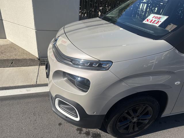 ベルランゴ シャイン ワンオーナー車 無事故 実走行 新品シートカバー受注品 新品フロアマット バックカメラ サイドカメラスマートきー×2 PUSHスタート サンルーフ 純正16インチブラック専用 前後ドラレコ ETC(6枚目)