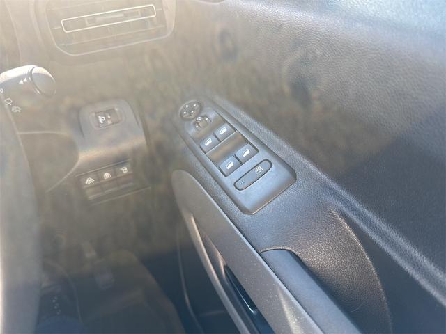 ベルランゴ シャイン ワンオーナー車 無事故 実走行 新品シートカバー受注品 新品フロアマット バックカメラ サイドカメラスマートきー×2 PUSHスタート サンルーフ 純正16インチブラック専用 前後ドラレコ ETC(58枚目)