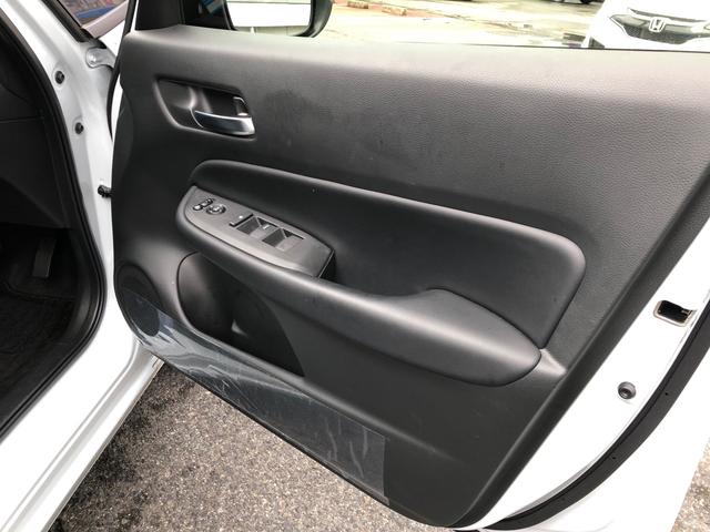 e:HEVホーム 当社試乗車9インチナビ付(16枚目)