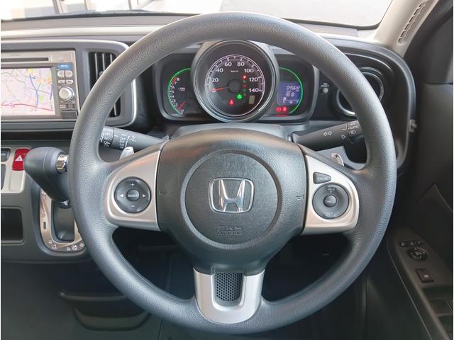 Ｎ－ＯＮＥ ツアラー・Ｌパッケージ　ターボ車／純正ナビ／バックカメラ／ＣＤ・ＤＶＤ再生／ワンセグＴＶ／ＵＳＢ／ＥＴＣ／ＨＩＤライト／オートライト／クルーズコントロール／サイドエアバック／アイドリングストップ／スマートキー／社外アルミ（9枚目）